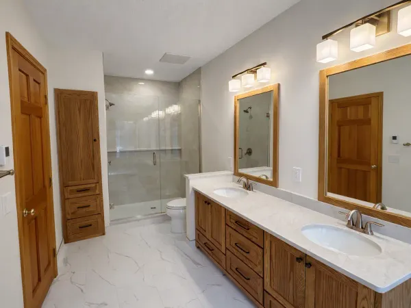 Lakeville Bathroom Remodel: Modern Comfort