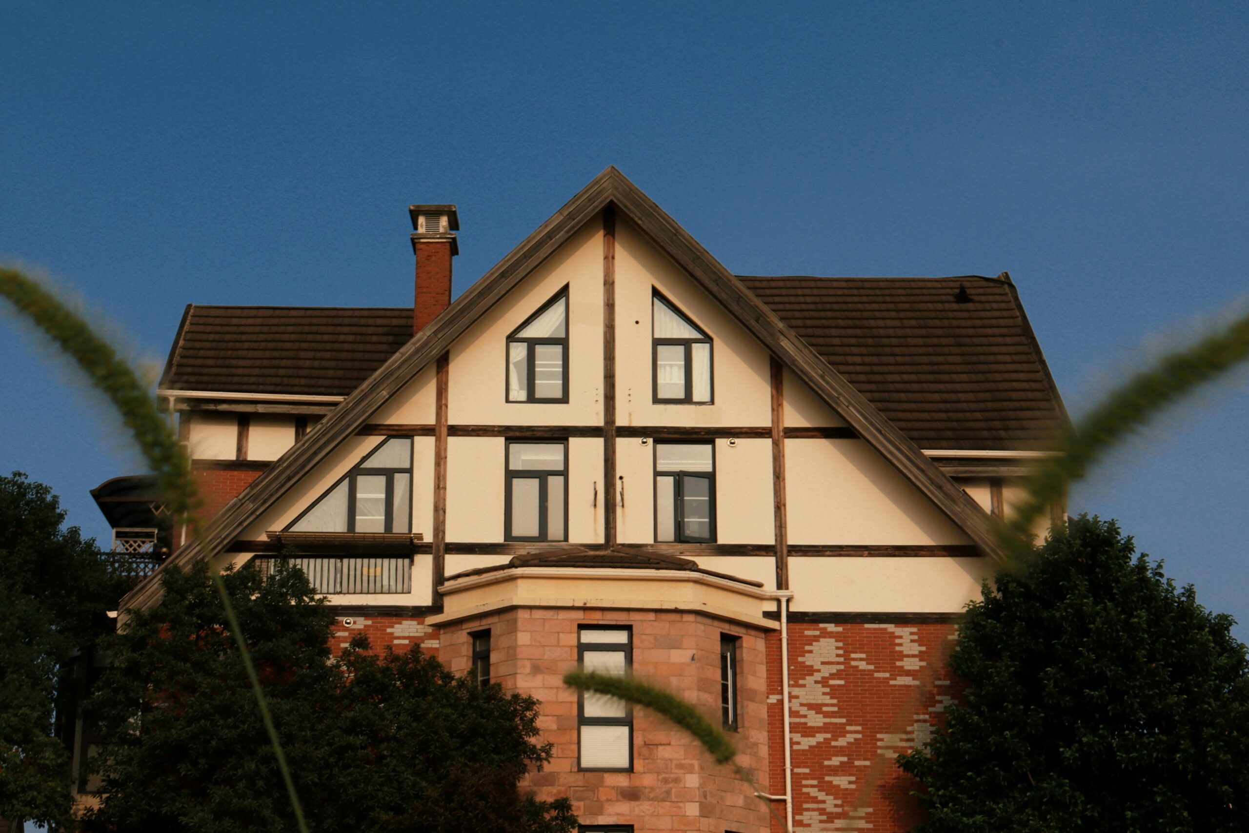 Renovating a Minneapolis Tudor: How to Modernize Without Losing Historic Charm